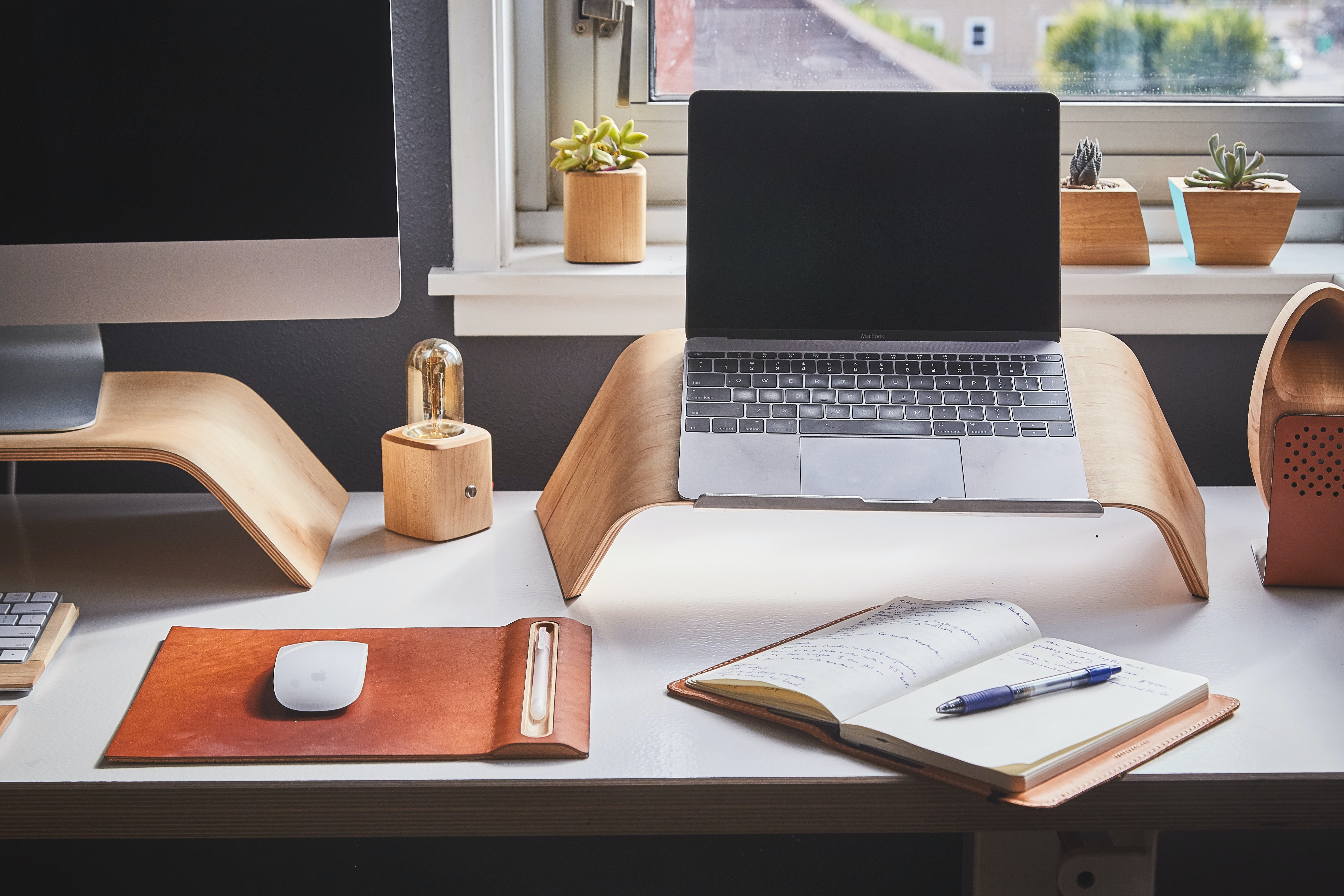 Work Box Images Box: At the Forefront of Hybrid Work | Box